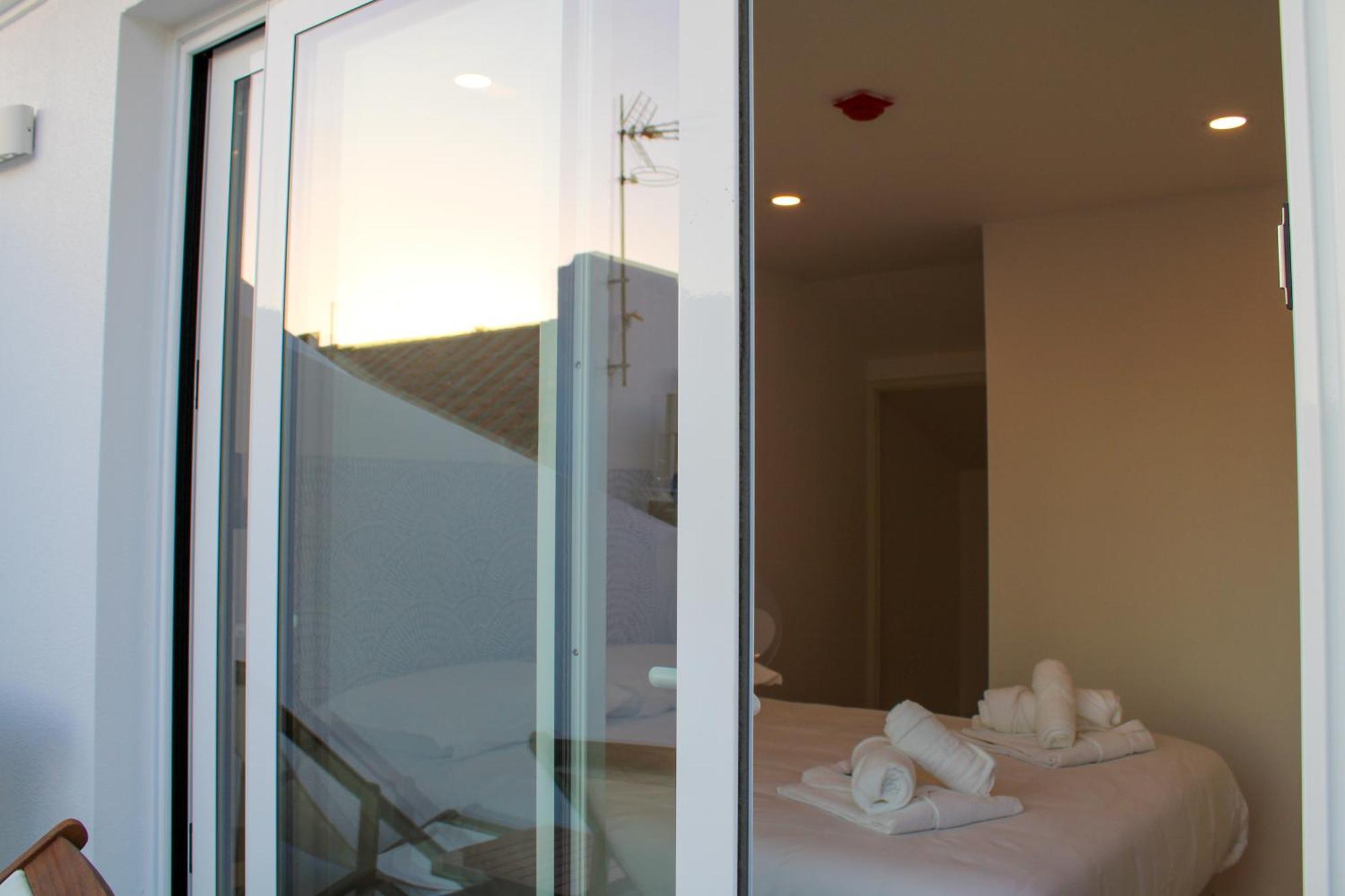 Casa Dos Cucos Hostel Ericeira Ngoại thất bức ảnh
